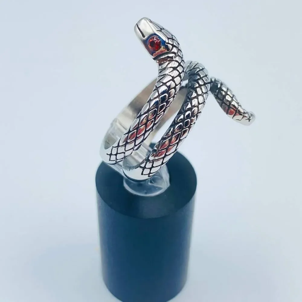 The Unbranded Brand snake stainless